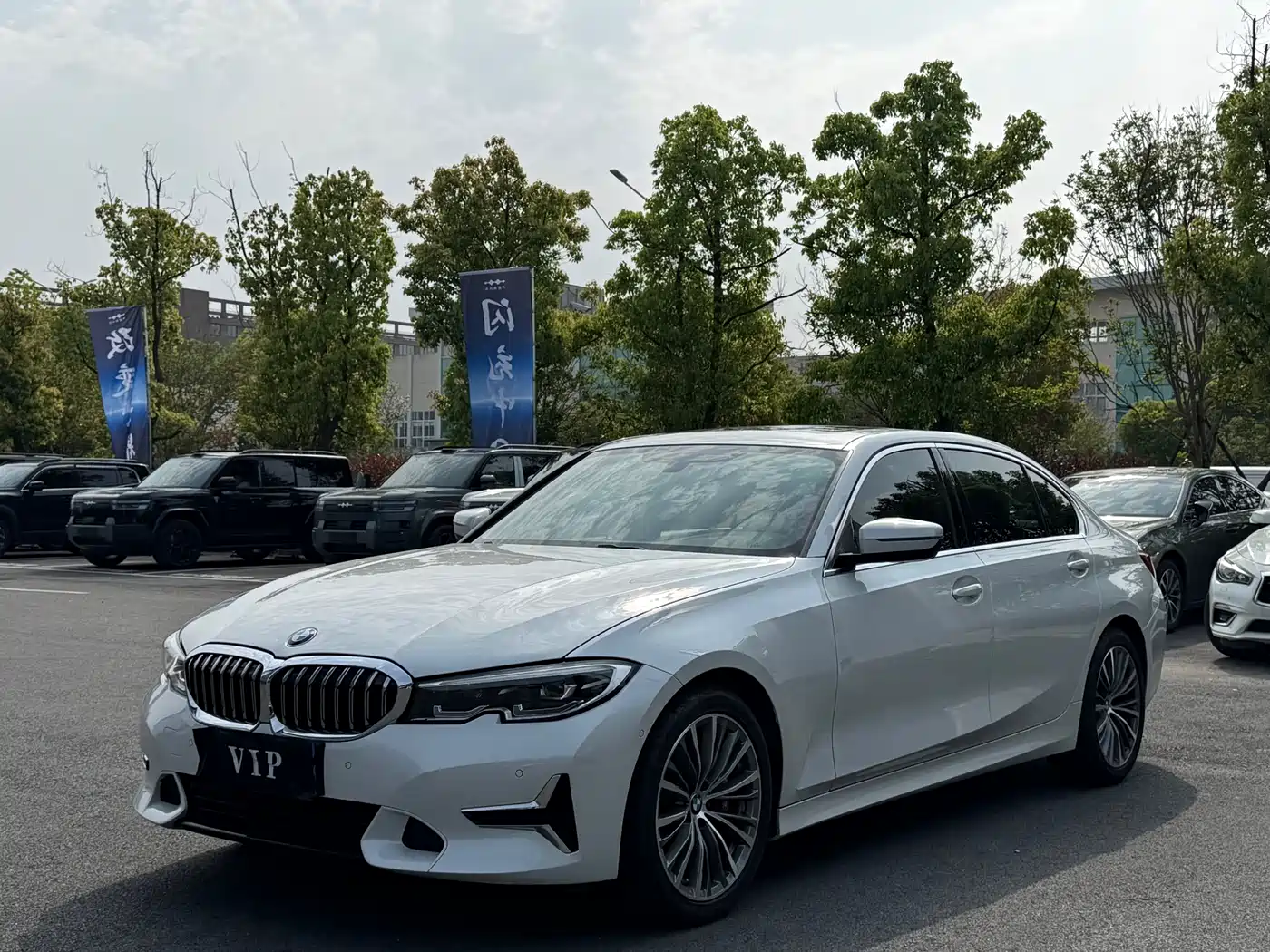 BMW 3 Series 2020 325Li Launch Edition
