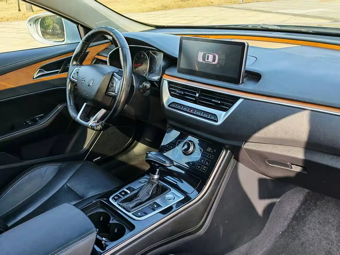 Hongqi H5 2018 30TD Smart Connected Royal Edition фото 31