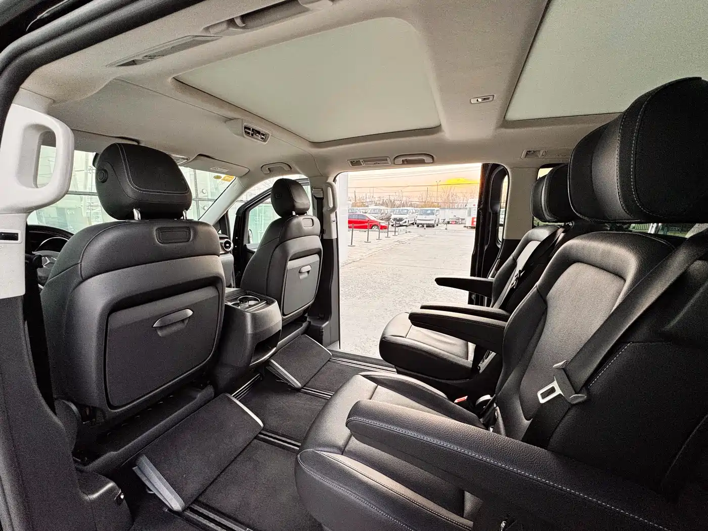 Mercedes-Benz V-Class 2020 V 260 Navigator Edition фото 11