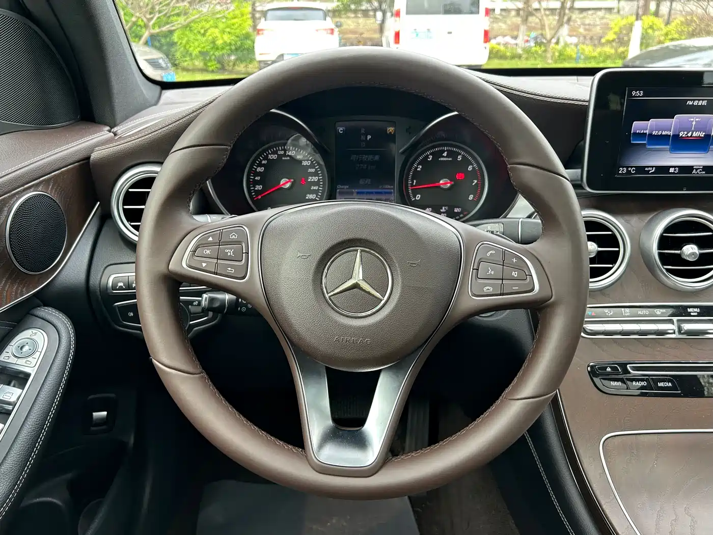 Mercedes-Benz GLC 2017 GLC 300 4MATIC Dynamic фото 25