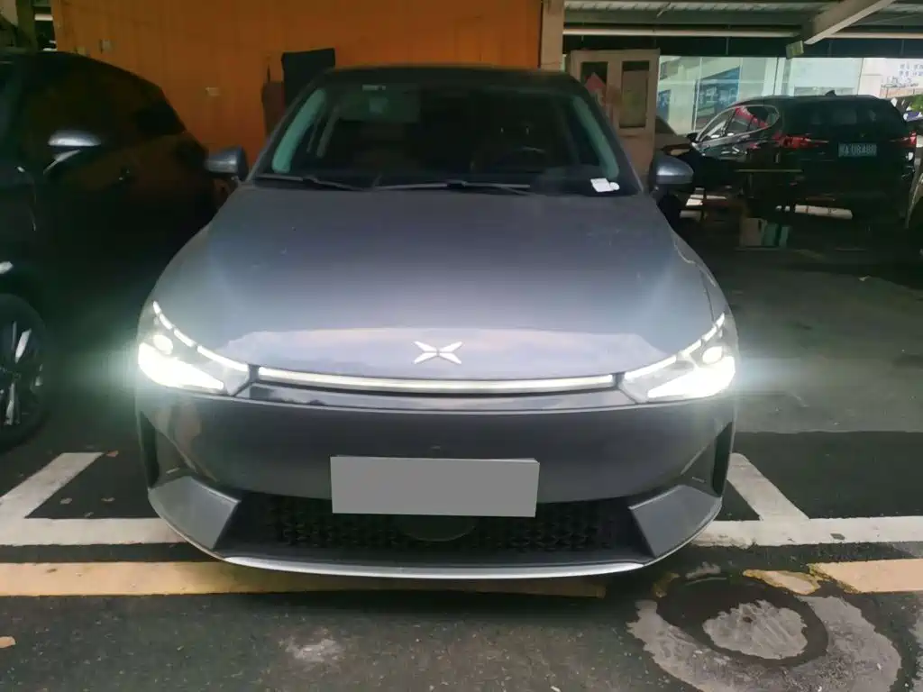 Фото 2 - XPeng P5