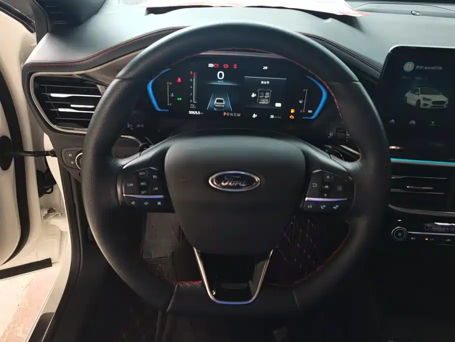 Ford Focus 2022 2021 Sedan EcoBoost 180 Auto ST Line