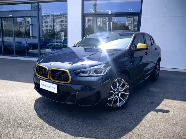 BMW X2