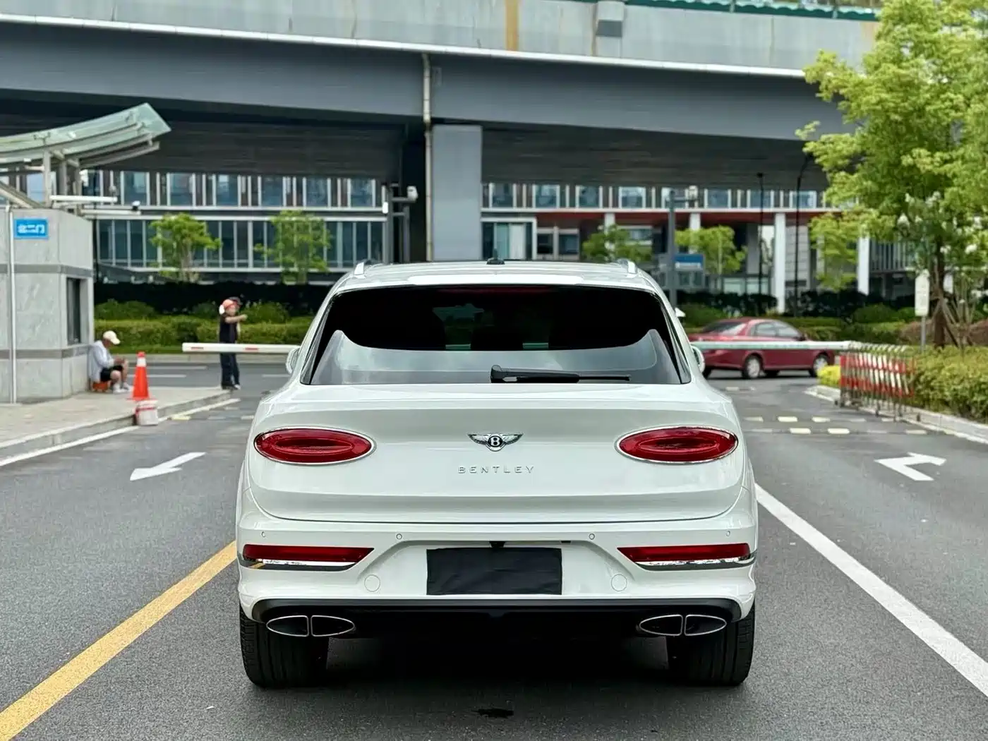 Bentley Bentayga 2024 2024 4.0T V8 Long Wheelbase