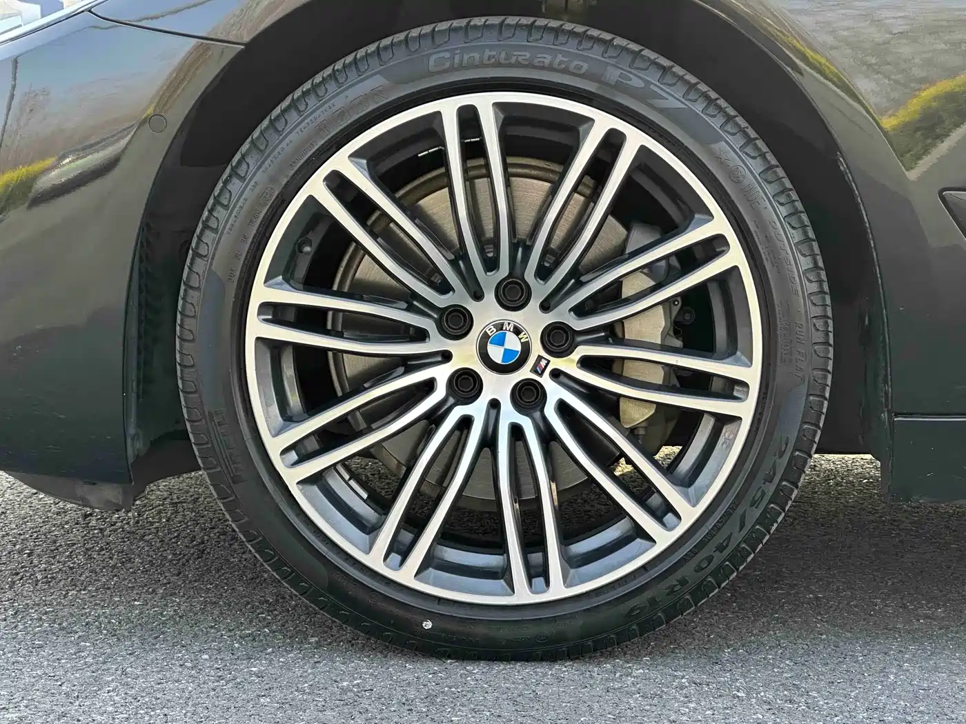 BMW 5 Series 2019 530Li Leading M Sport Package фото 12