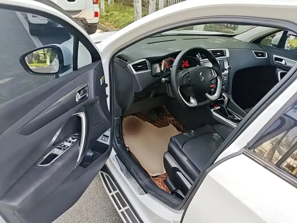 DS 6 2015 2014 1.6T Elegant Edition THP160