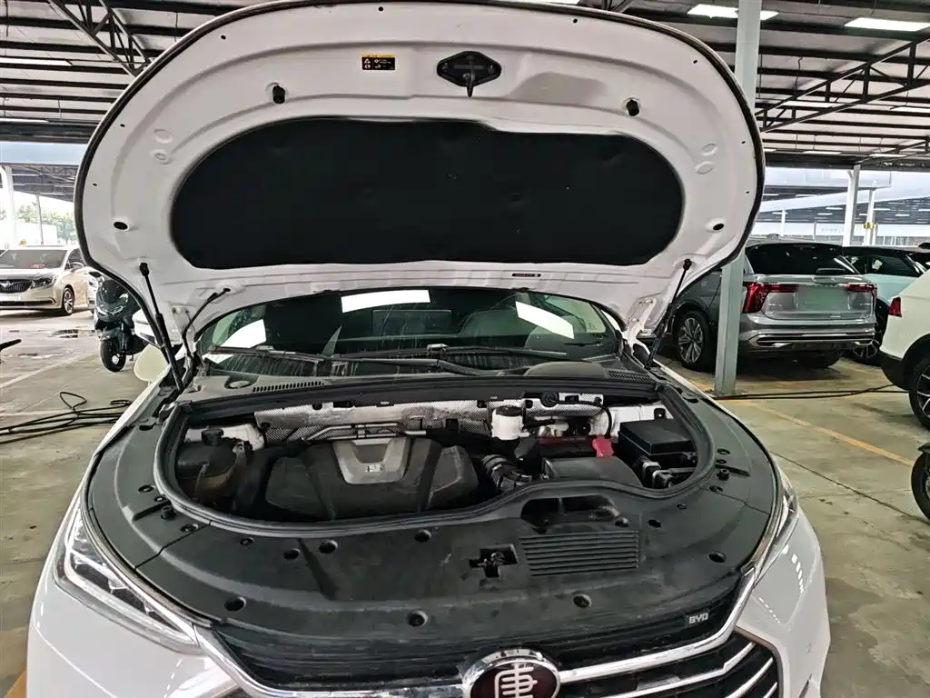 BYD TANG