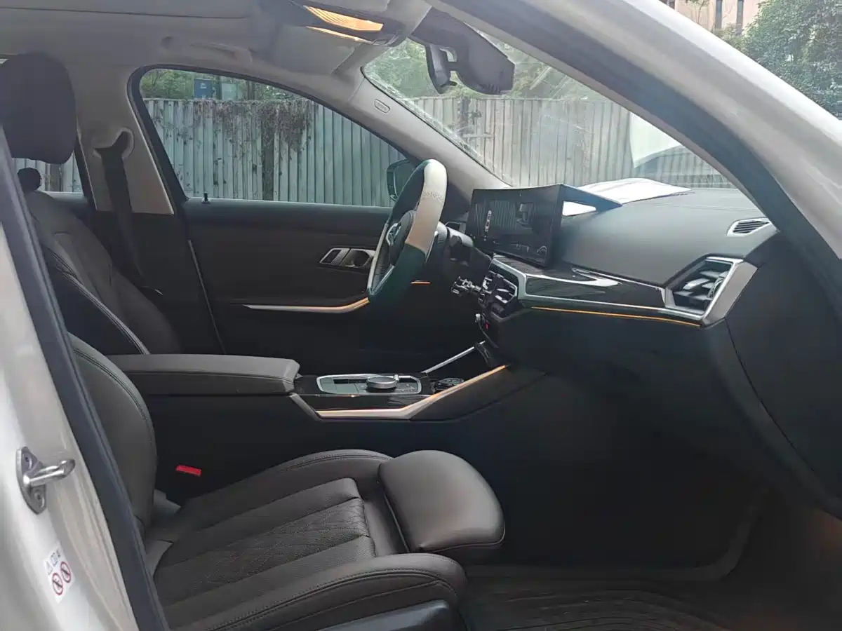 BMW 3 Series 2023 325Li xDrive M Sport Package фото 5
