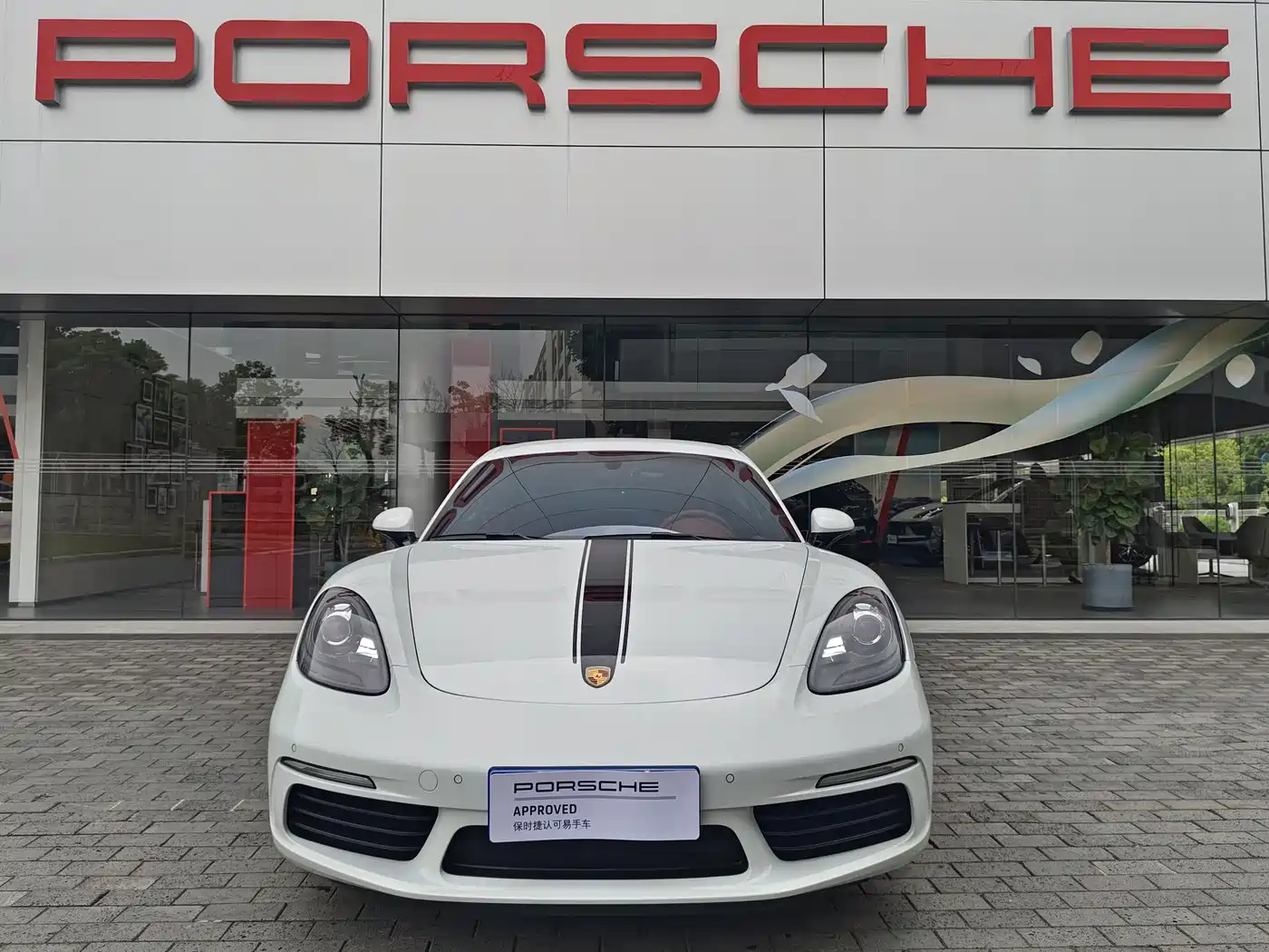 PORSCHE 718