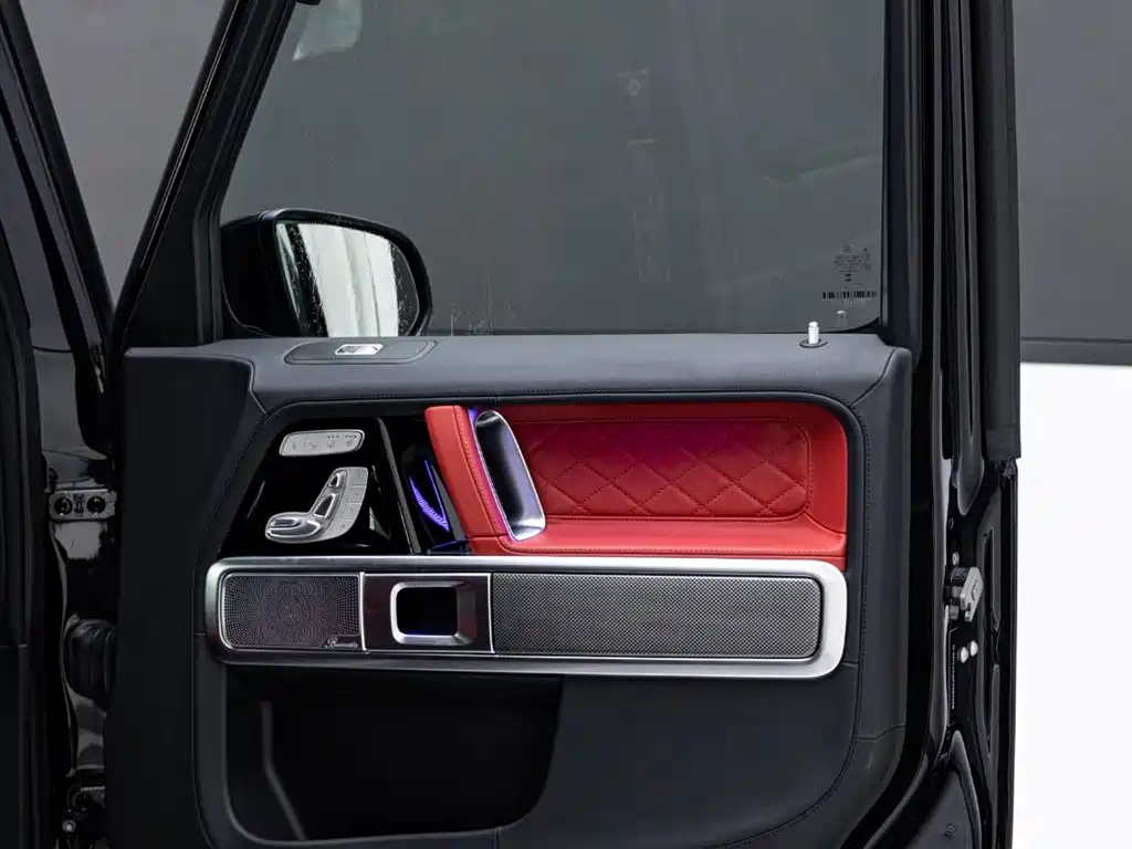 MERCEDES-BENZ G-CLASS