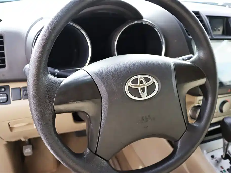 Toyota Highlander 2009 2.7L 2WD 5-seater Elite Edition фото 14