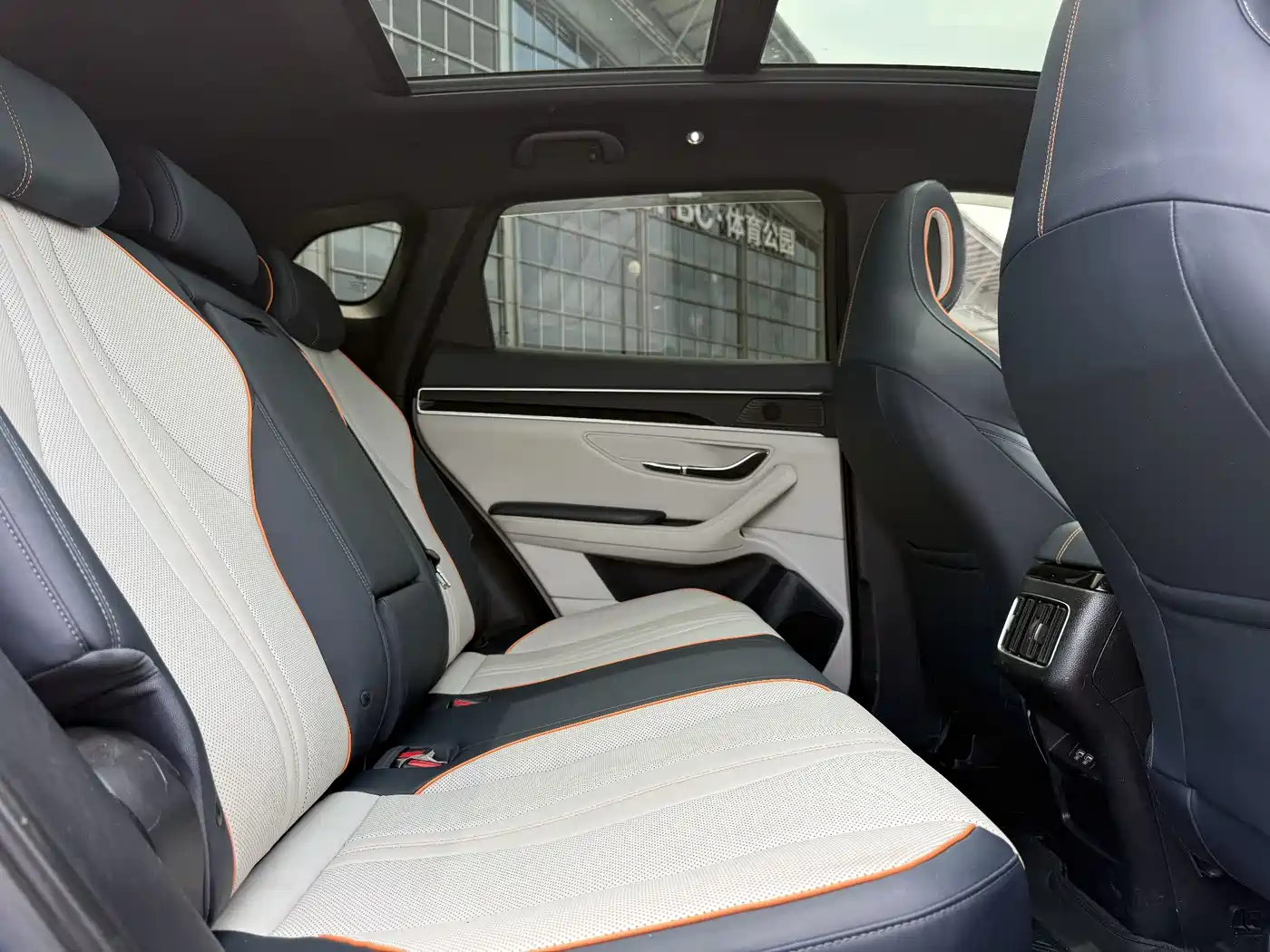 BYD Song PLUS PHEV 2021 DM-i 110KM Flagship PLUS фото 16