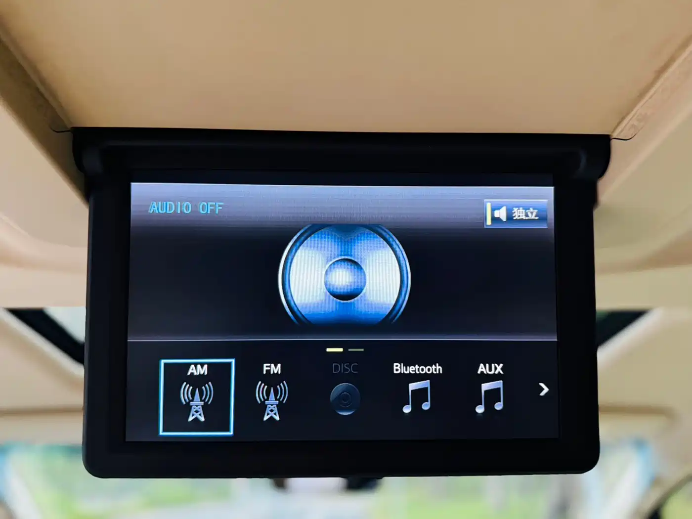 Toyota Alphard 2019 Hybrid 2.5L Luxury фото 14