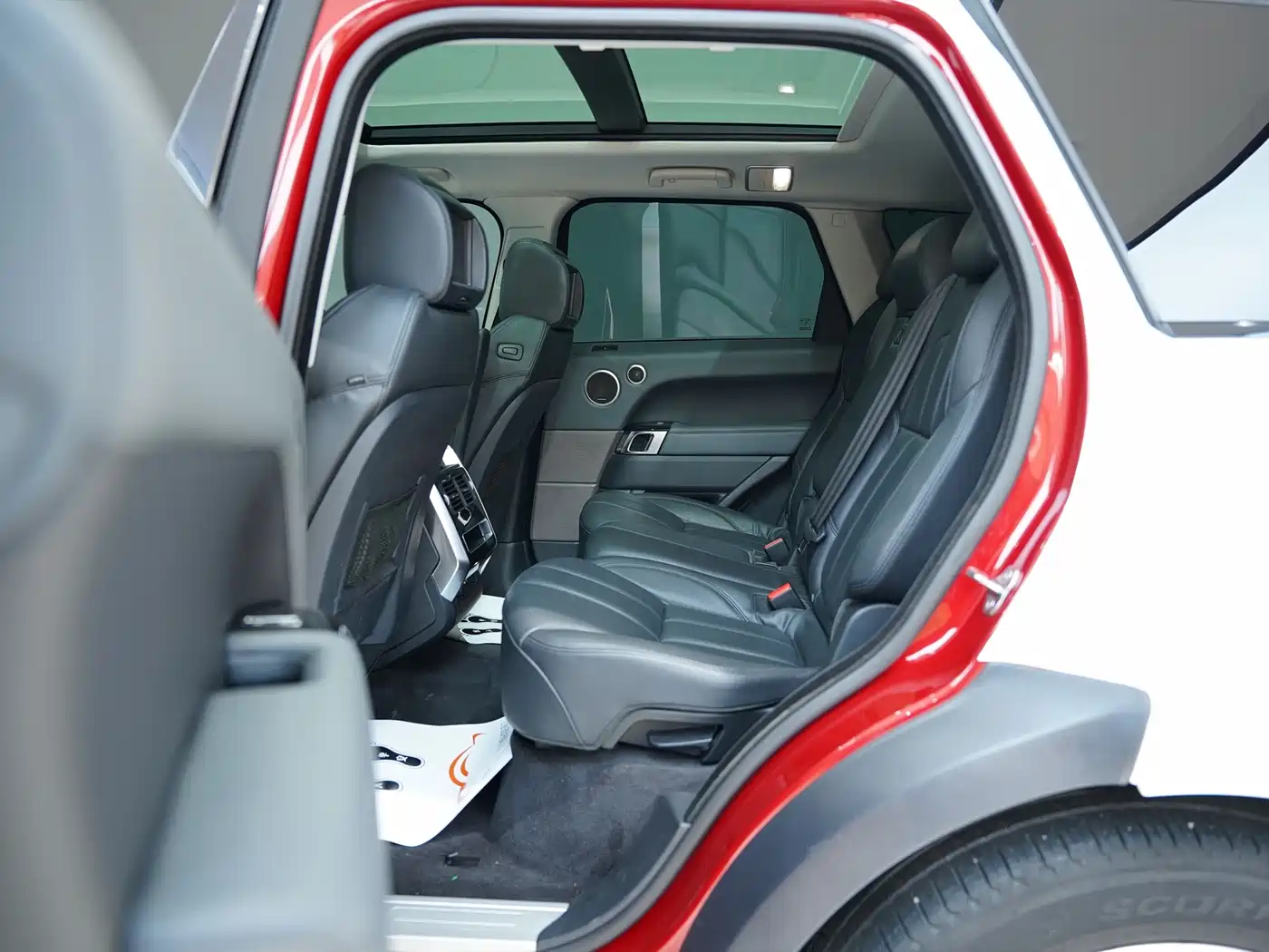 Land Rover Range Rover Sport 2015 3.0 SC V6 HSE фото 20