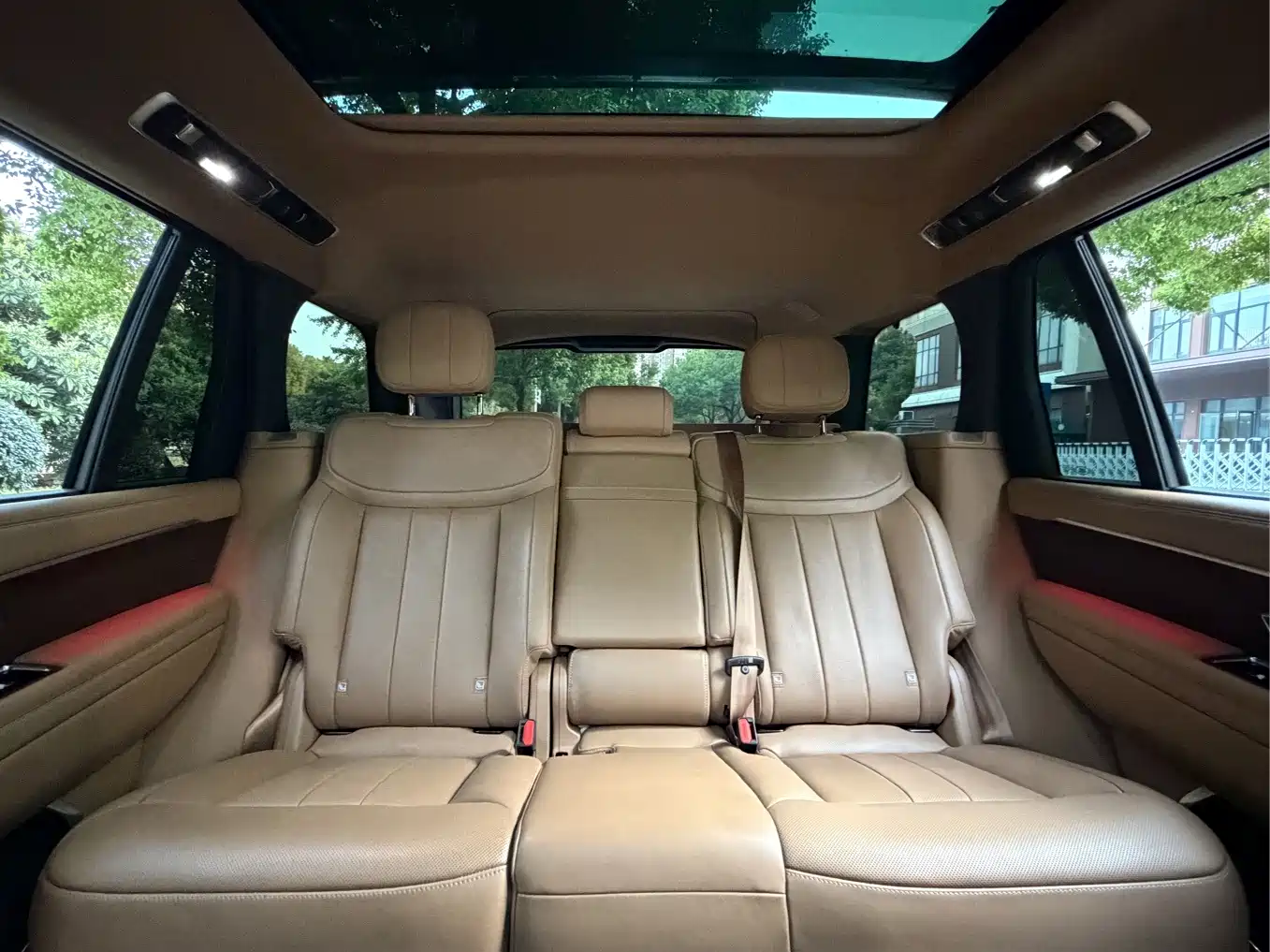صورة 12 - Land Rover Range Rover