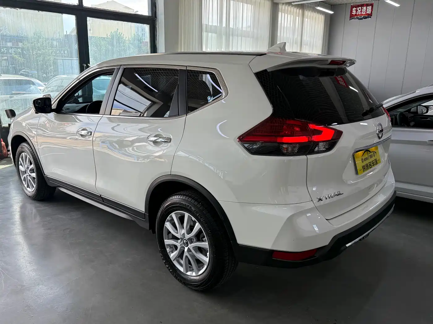 Nissan X-Trail 2025 2023 Classic 2.0L 2WD Smart Premium Edition