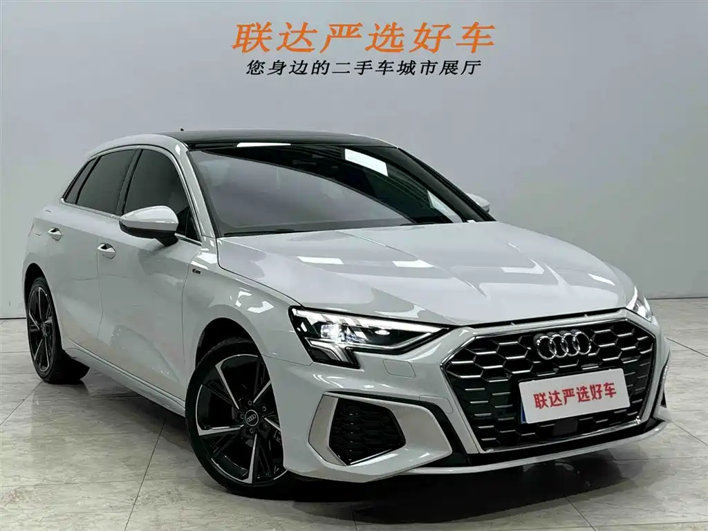 Audi A3 2023 Facelift Sportback 35 TFSI Fashion Sport фото 24
