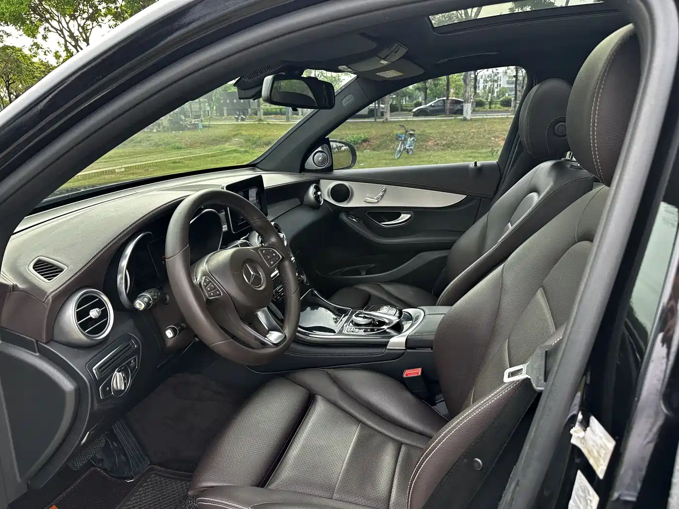 Mercedes-Benz GLC 2017 GLC 200 4MATIC фото 9