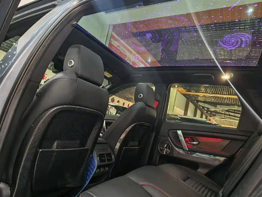 LAND ROVER DISCOVER SPORTS