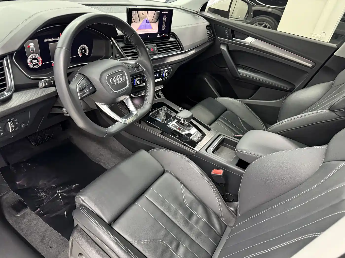 Audi Q5L 2022 Facelift 40T Luxury Dynamic фото 13