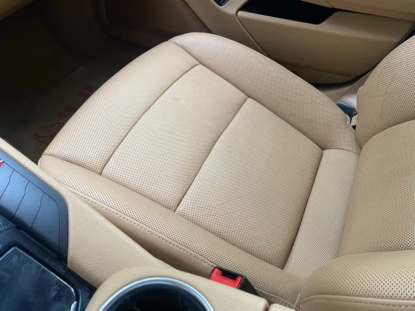 Porsche Panamera 2010 Panamera 4 3.6L фото 17