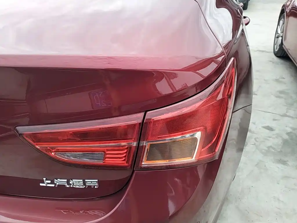 Фото 8 - Buick Verano