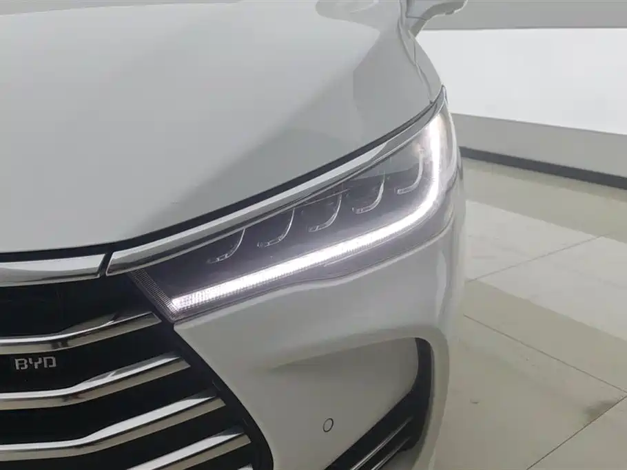 BYD Song MAX 2018 2017 1.5T Auto Smart Connect Premium 7-seater