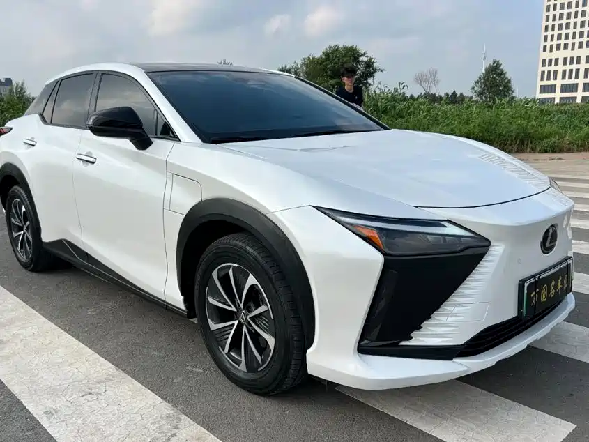 Lexus RZ 2023 2023 450e 4WD Deluxe