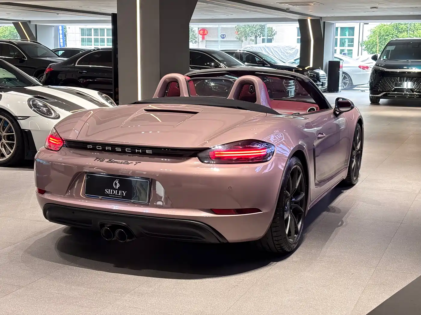 PORSCHE 718