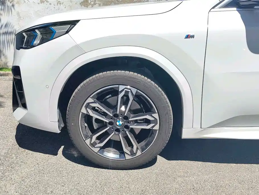 BMW X2 2025 2023 sDrive25i M Off-Road Package