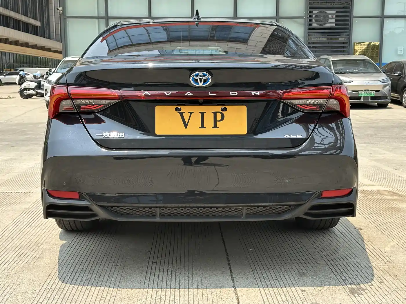 Toyota Avalon 2019 Hybrid 2.5L XLE Premium Edition China VI фото 8