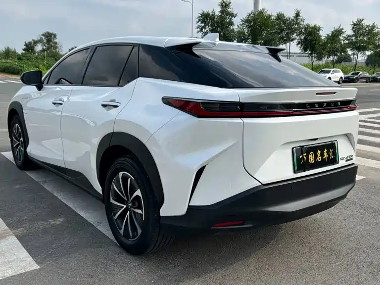 Lexus RZ 2023 2023 450e 4WD Deluxe