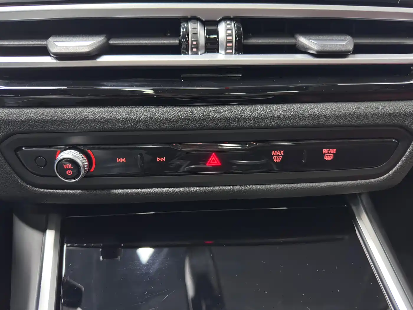 BMW 3 Series 2023 320Li M Sport Package фото 18
