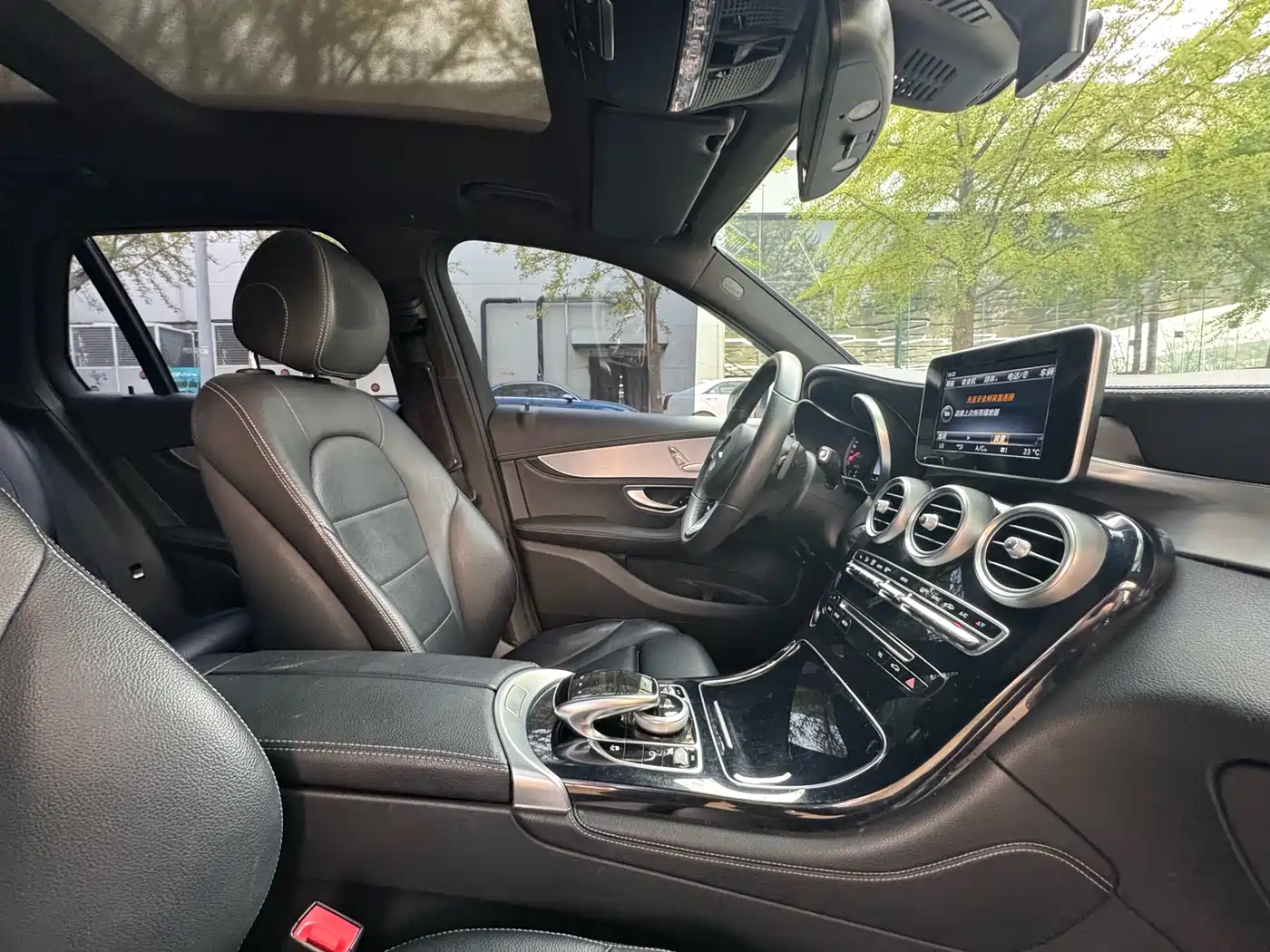 Mercedes-Benz GLC 2017 GLC 200 4MATIC фото 17