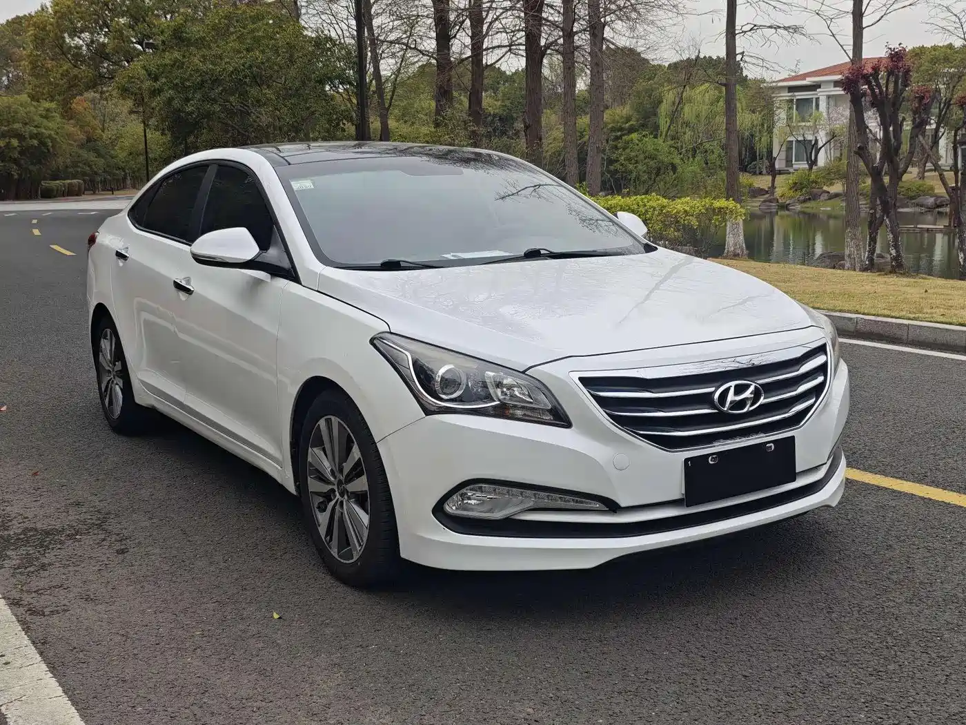 Hyundai Mistra 2014 1.8L Auto Premium DLX фото 3