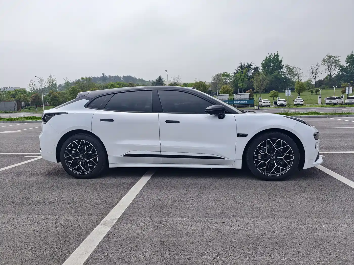 ZEEKR EXTREME KRYPTON 001