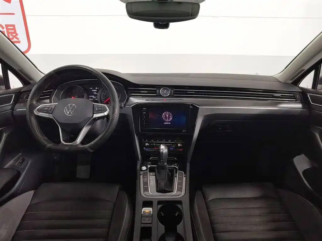 Volkswagen Magotan 2020 330TSI DSG Leading фото 5