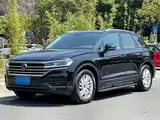 Фото 1 - Volkswagen Touareg