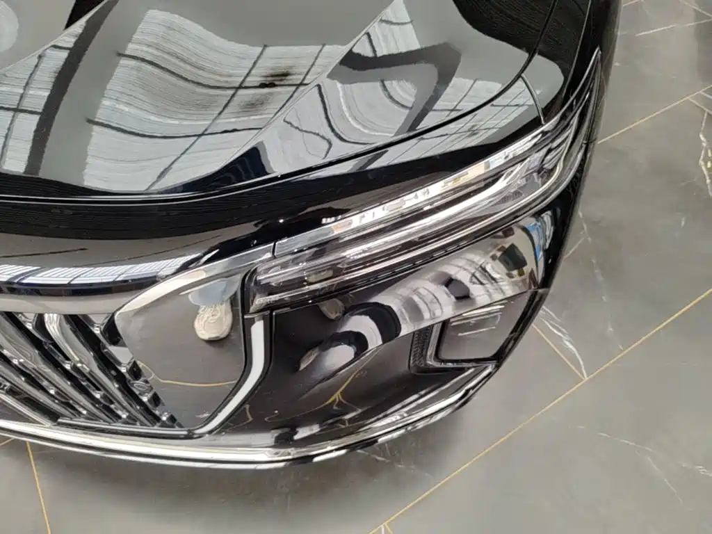 Hongqi H9 2025 2025 2.0T 2WD Qichang Luxury Business Edition 5-seater