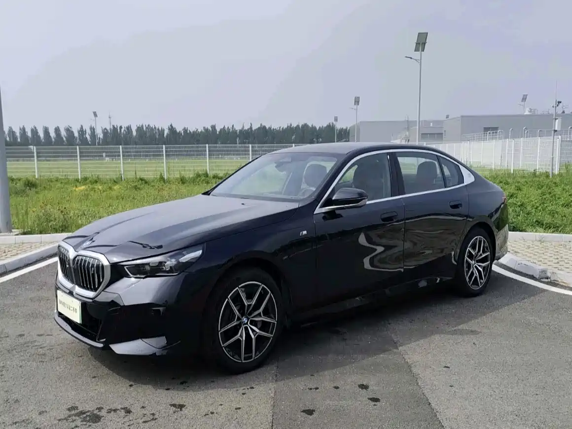 BMW i5 2025 2025 eDrive 35L M Sport Package