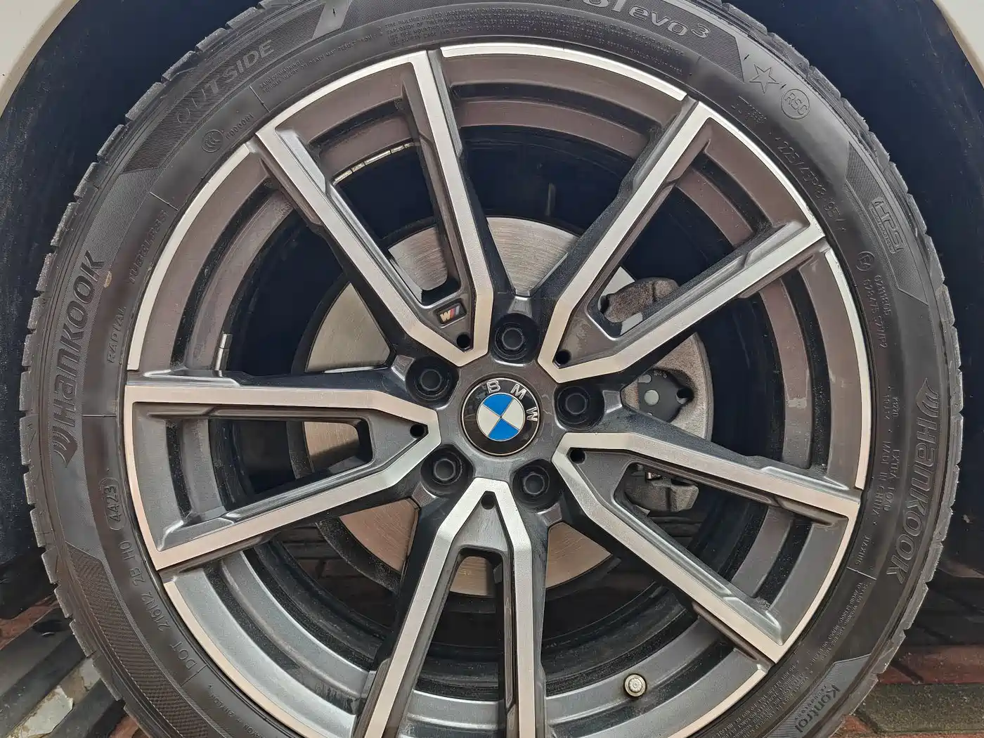 BMW 3 Series 2023 325Li M Sport Package фото 5