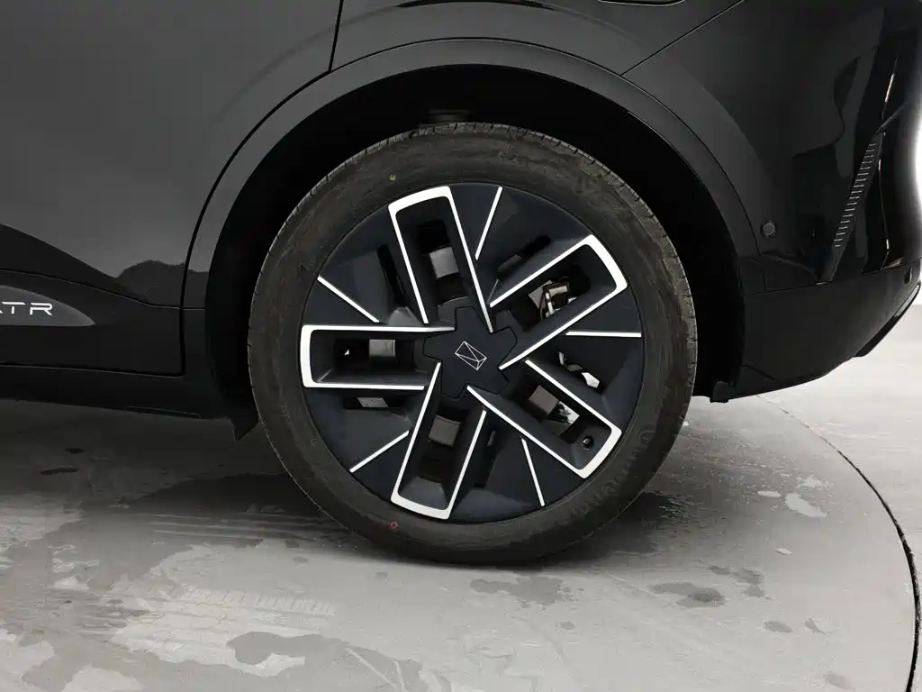 Avatr 11 2025 2025 Ultra Extended Range Edition