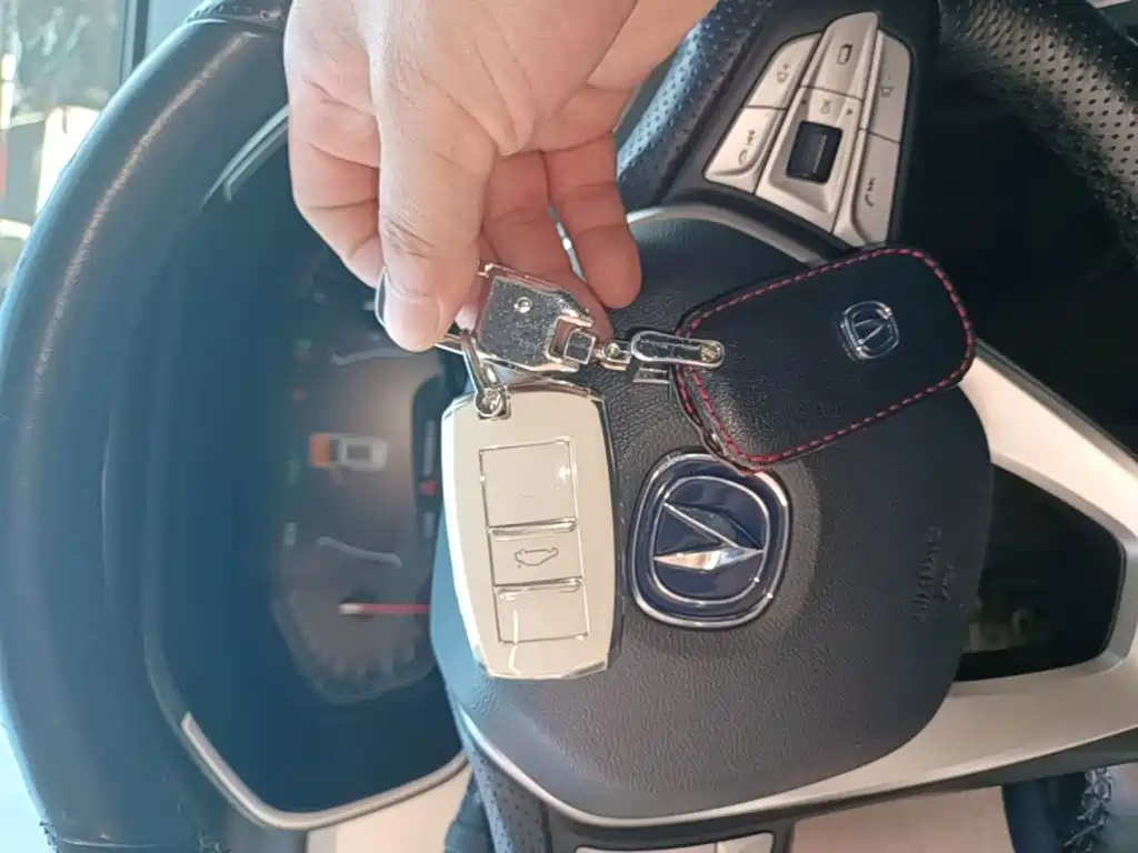 Фото 9 - Changan CS75