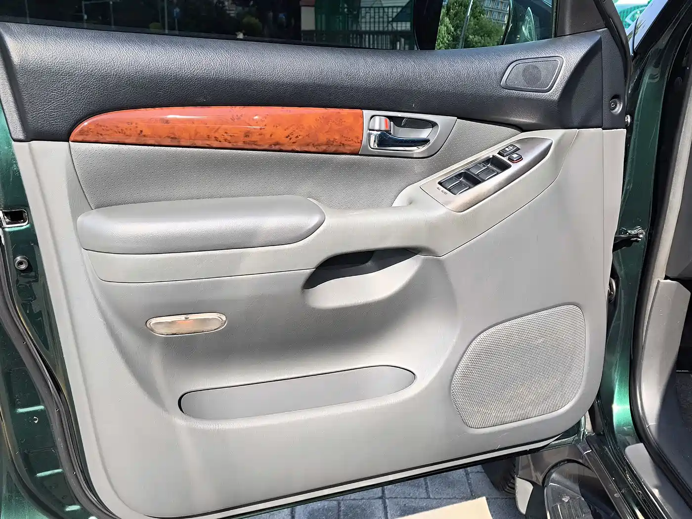Toyota Prado 2010 2005 Model 4.0L Automatic GX Luxury Edition