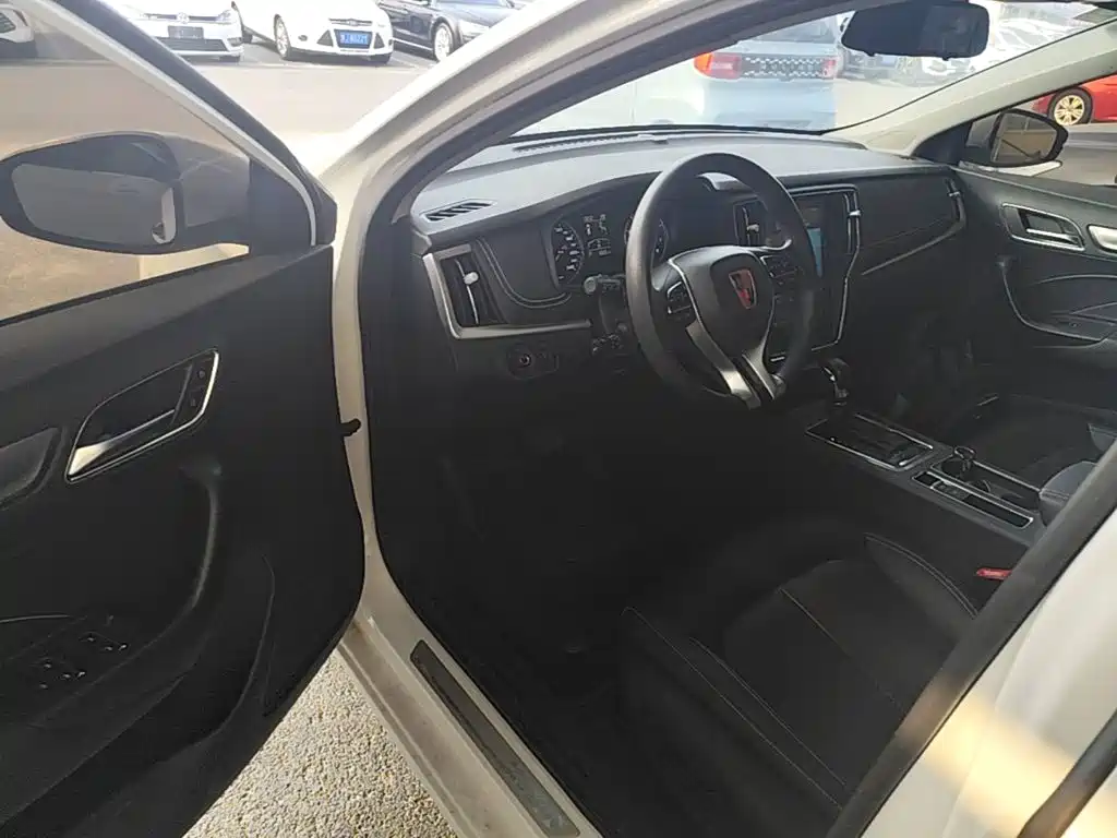 Roewe i6 2020 2020 PLUS 1.6L CVT 4G Connected Glory Flagship Edition