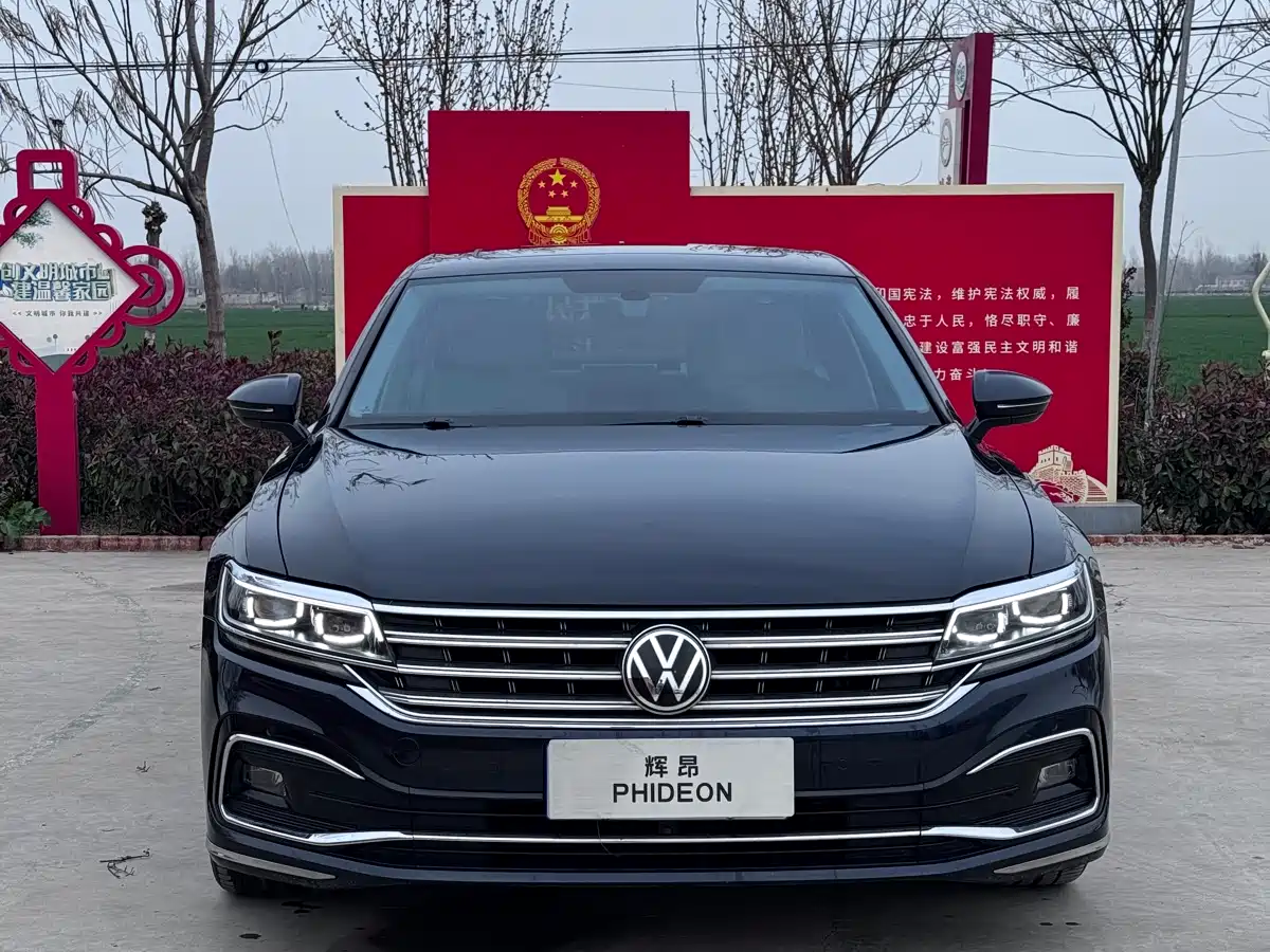 Volkswagen Phideon 2021 380TSI Premium Edition фото 2