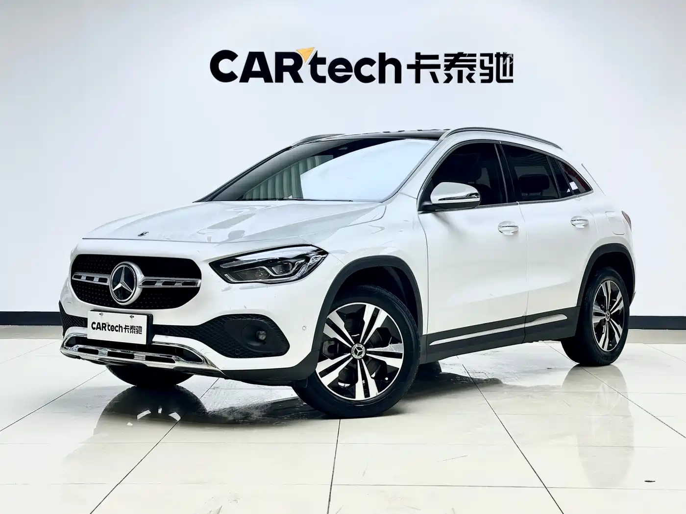 MERCEDES-BENZ GLA