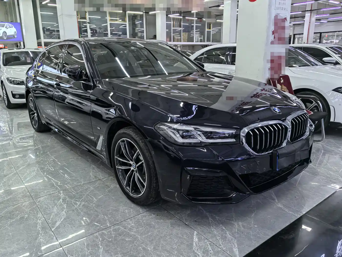 BMW 5 Series 2021 525Li M Sport Package фото 3