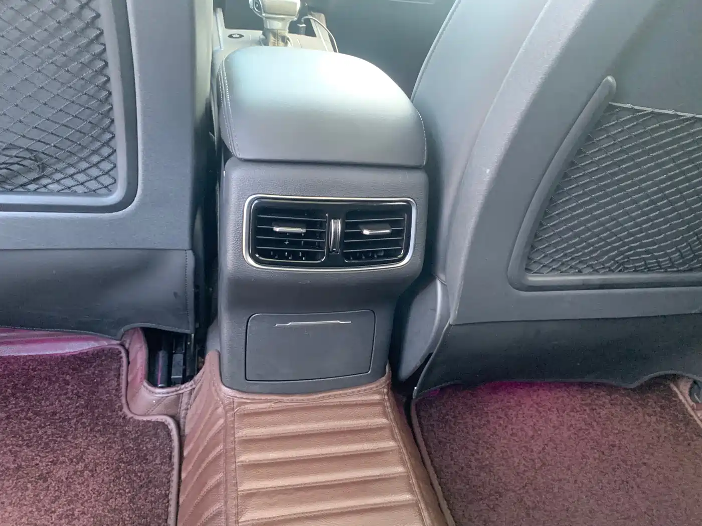 Hongqi HS5 2019 2.0T Smart Connect Enjoy Edition фото 14