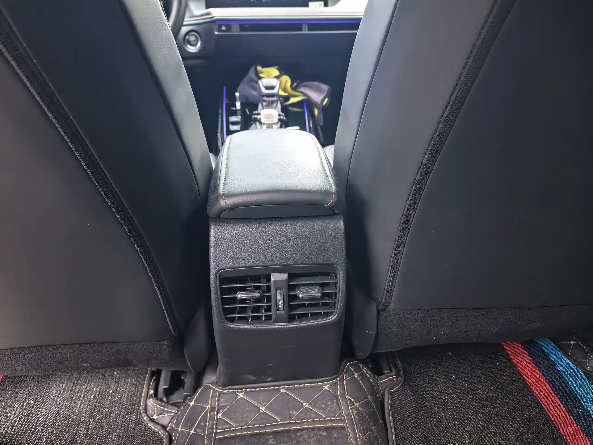 Фото 6 - Toyota Corolla